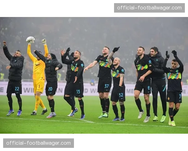 战术演进:意甲三后卫体系在2025-26赛季的复苏与变种 战术演进:意甲三后卫体系在2025-26赛季的复苏与变种